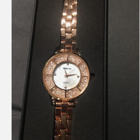 Manhattan Gold Women’s Watch – Crystal Bezel – Pre-Owned - Picture 3 of 4